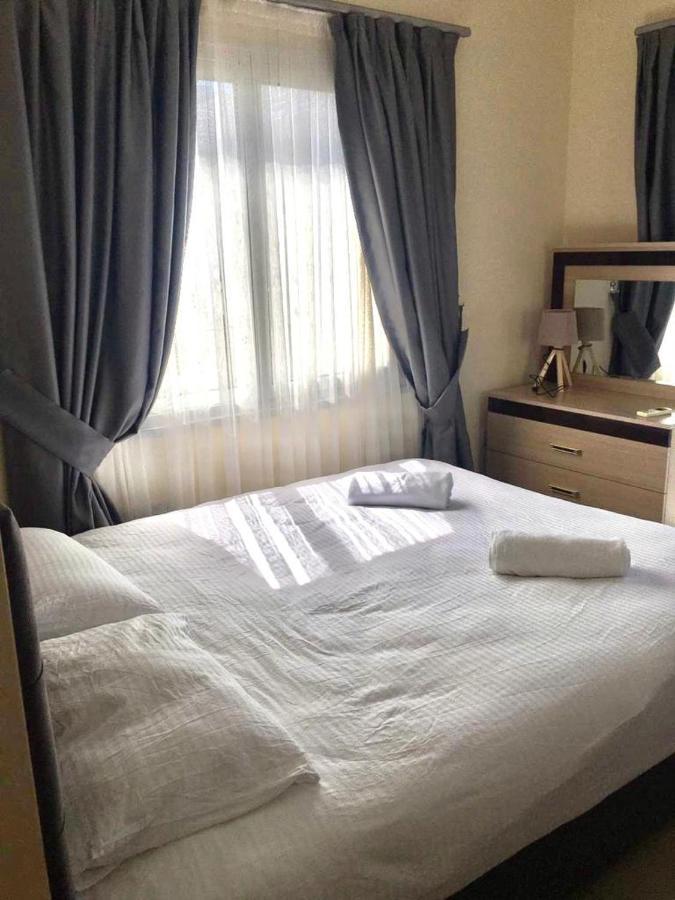 Luxury Two-Bedroom Apartment In Amazing Place Lukomorye C4 Karavas  Eksteriør bilde
